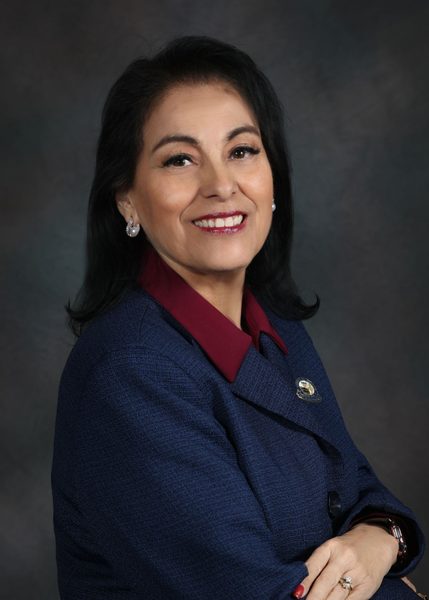 Gloria Olmos