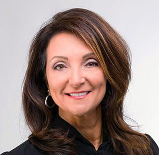 Susie Qualls