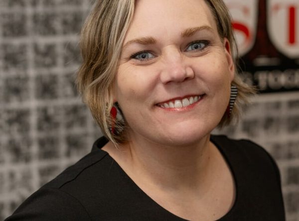 Laura Helle